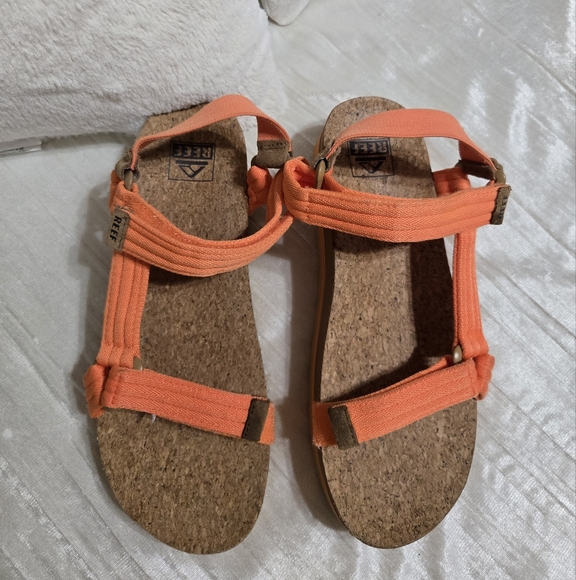 Reef Womens Sandles Size 8 EUC Worn Once! - Picture 2 of 7